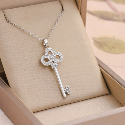 Full Rhinestone Light Luxury Key Pendant Necklace
